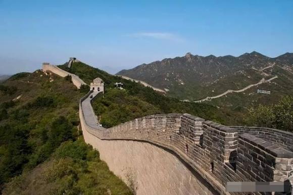 Vạn Lý Trường Thành cổ đại tường thấp như vậy có thể ngăn cản cái gì?