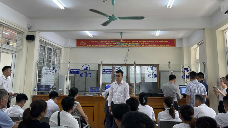 Sáp nhập tỉnh, thành phố từ ngày 1/7/2025, đăng ký xe và biển số xe thay đổi ra sao?