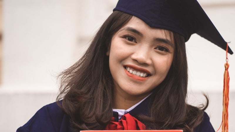 Cô giáo từng là học sinh giỏi Quốc gia tiết lộ 'bí kíp' lấy điểm cao ngất ngưởng môn Địa lý thi tốt nghiệp THPT năm 2025