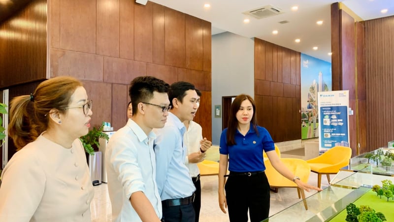 Nhà đầu tư săn đón, giá chung cư tại TP.HCM tăng bật
