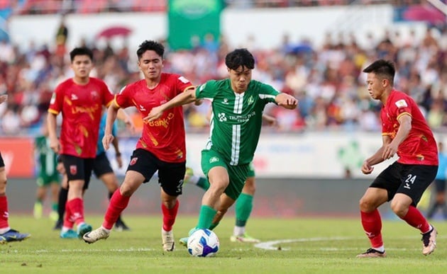Tin nóng 23/6: Tỷ phú nổi danh Bình Phước treo thưởng 10 tỷ đồng cho Công Phượng và đồng đội?