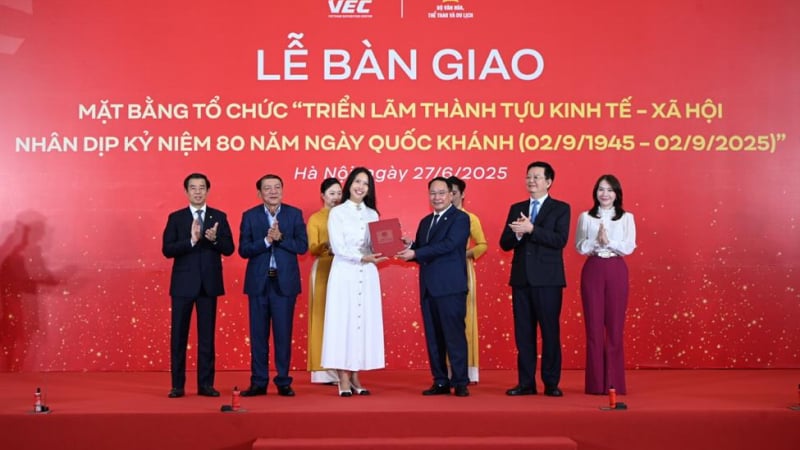 Vingroup bàn giao mặt bằng Triển lãm thành tựu kinh tế - xã hội nhân dịp kỷ niệm 80 năm ngày Quốc khánh