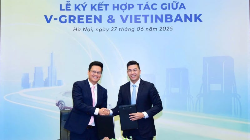 
V-Green và VietinBank ký kết hợp tác, đồng hành phát triển hạ tầng trạm sạc ô tô điện VinFast
