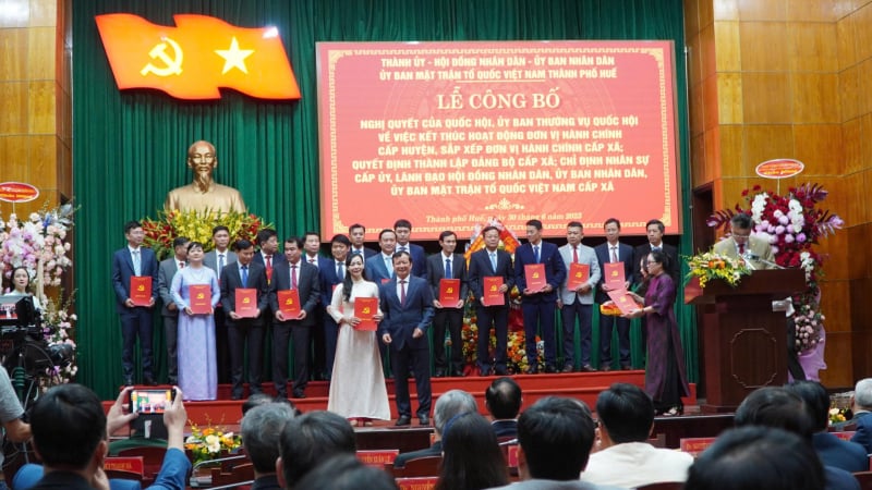 Nhiều Bí thư, Chủ tịch cấp huyện và phó giám đốc sở ở Huế về làm Bí thư cấp xã 