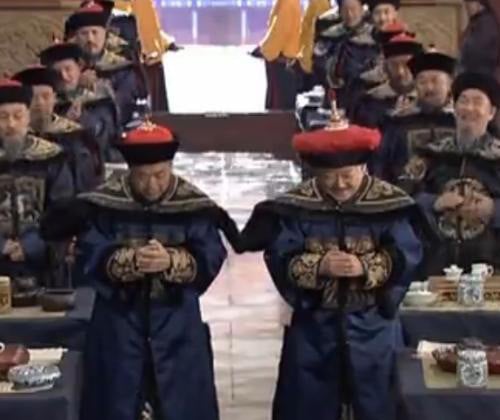 Trong lịch sử, 'đệ nhất quan tham' Hòa Thân trực tiếp đối đầu với Lưu Dung mấy lần?