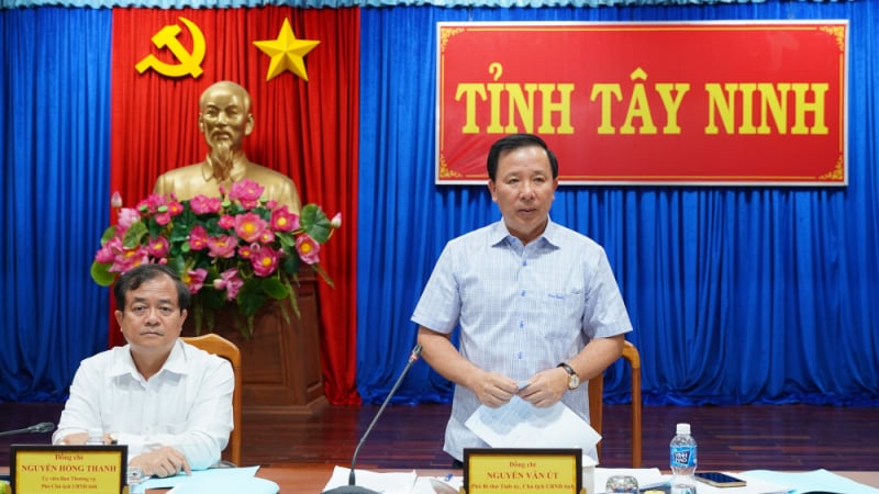 Chủ tịch UBND tỉnh Tây Ninh (mới) chỉ đạo tại cuộc họp về tiến độ các dự án trọng điểm trên địa bàn tỉnh Tây Ninh (cũ)
