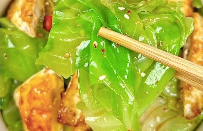 Loại rau  có axit folic gấp 8 lần dưa chuột, dưỡng dạ dày, trẻ hóa làn da, xào cách này cực thơm