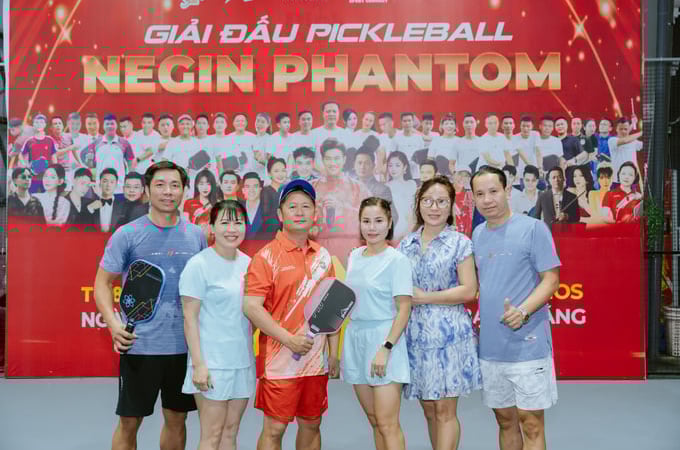 Sôi Nóng Giải Pickleball Negin Phantom 2025: Khi Sao Vpop 'Lột Xác' Trở Thành Vận Động Viên Tài Ba
