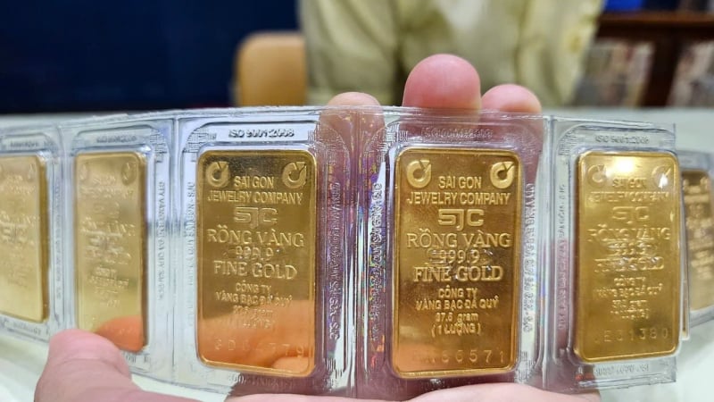 Giá vàng tăng không ngừng sau tin bỏ độc quyền vàng miếng