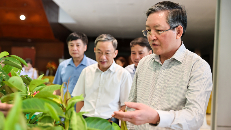Chủ tịch T.Ư Hội Nông dân Việt Nam Lương Quốc Đoàn kiểm tra công tác chuẩn bị Đại hội IX Hội Nông dân Việt Nam