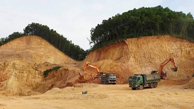 Thêm mỏ đất hơn 4 ha ở Huế được đưa vào phục dự án mở rộng cao tốc Cam Lộ - La Sơn