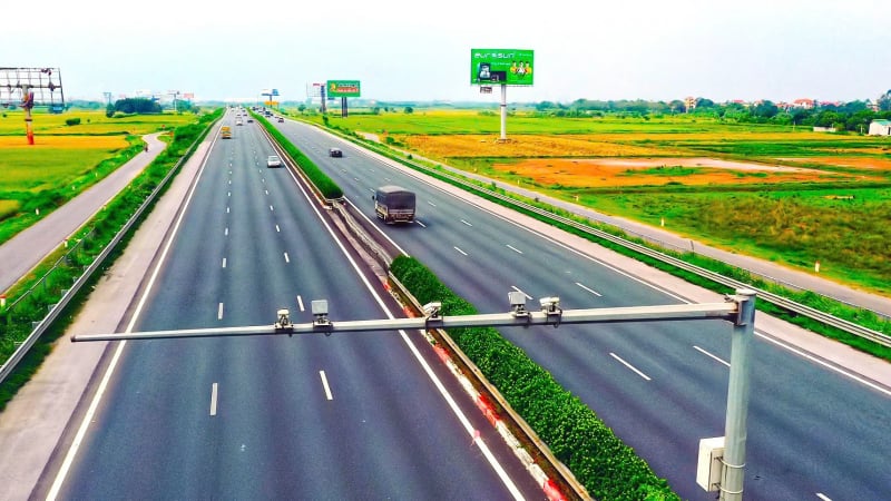 Gói thầu sơn vạch cao tốc Cầu Giẽ - Ninh Bình bị hủy, một nhà thầu bị cấm thầu 3 năm
