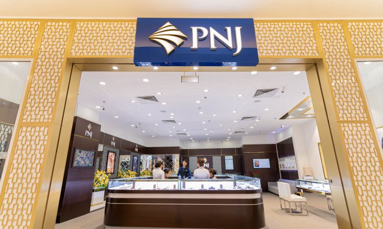 PNJ chốt chi hơn 200 tỷ đồng tạm ứng cổ tức sau khi báo lãi kỷ lục