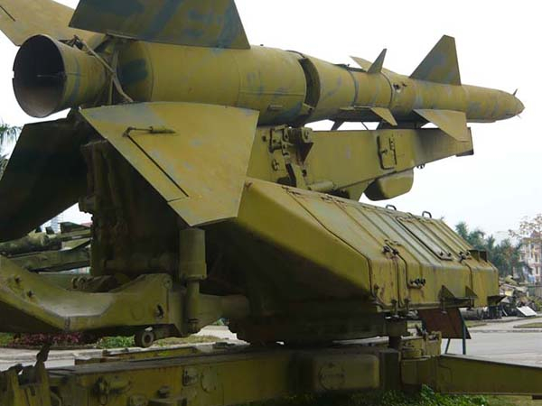 Chiếc B-52 đầu tiên trên bầu trời Hà Nội bị bắn rơi ở đâu?