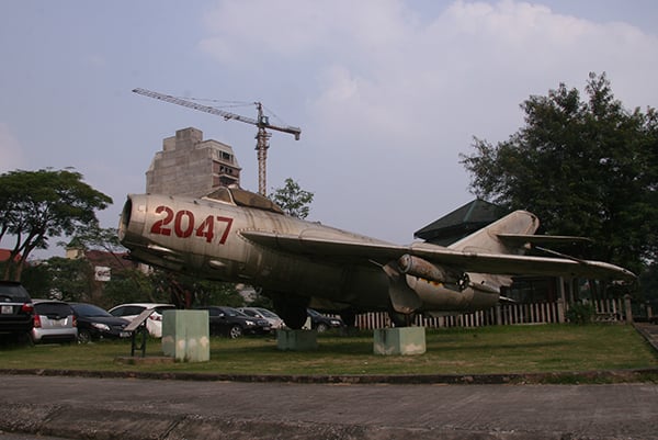 Phi công Việt Nam nào lái MiG-17 đánh 1 trận khiến Hải quân Mỹ chùn bước?