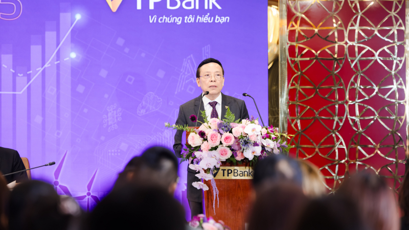 Chủ tịch Đỗ Minh Phú 'điểm danh' chiến tranh thương mại, vạch chiến lược ứng phó cho TPBank tại ĐHĐCĐ 