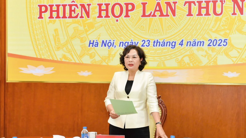 Ngân hàng Nhà nước họp phiên đầu tiên về phát triển khoa học công nghệ và Đề án 06
