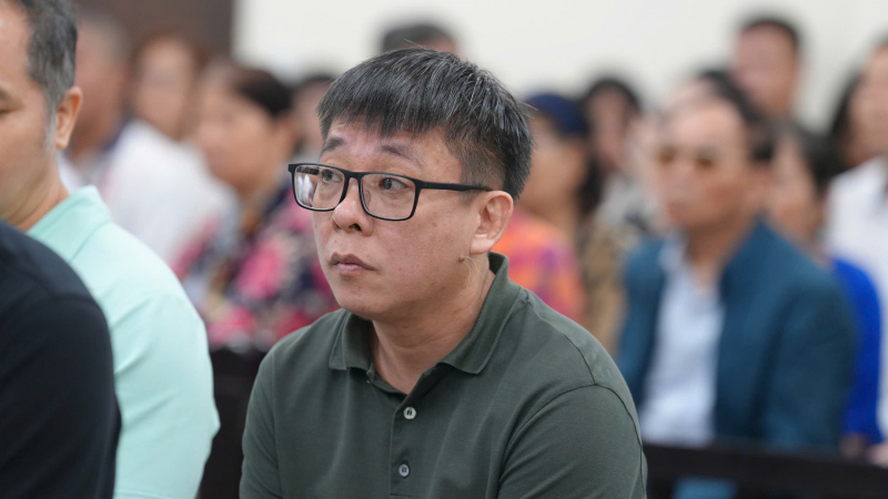 Chuyển lậu hơn 9.500 tỷ đồng giữa Việt Nam và Hồng Kông, ông chủ Vàng Phú Cường bị phạt tù