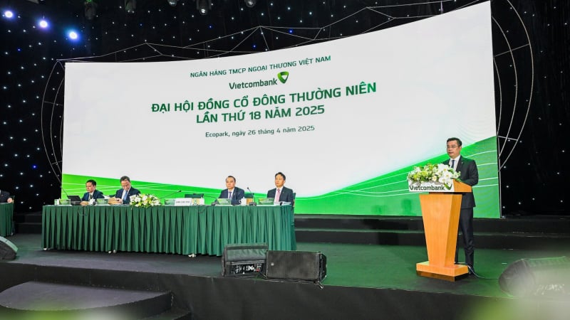 Tỷ trọng FDI lớn, Vietcombank 'thừa nhận' chịu tác động từ thuế quan nhiều hơn ngân hàng khác