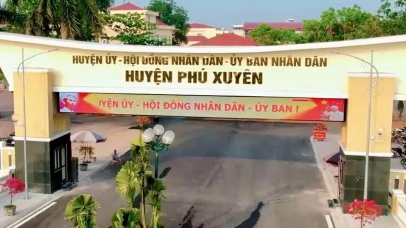Hà Nội: Tạm đình chỉ Chủ tịch UBND thị trấn Phú Xuyên và Chủ tịch UBND xã Hồng Thái