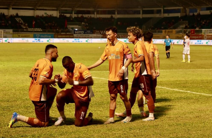 V.League 2024/2025: Căng thẳng và nỗi lo về 'ân tình' giữa các đội bóng