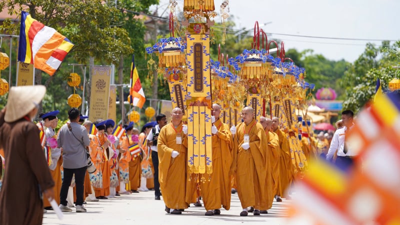 Đón xe buýt thế nào để tới Đại lễ Phật đản Vesak 2025 thuận tiện nhất?