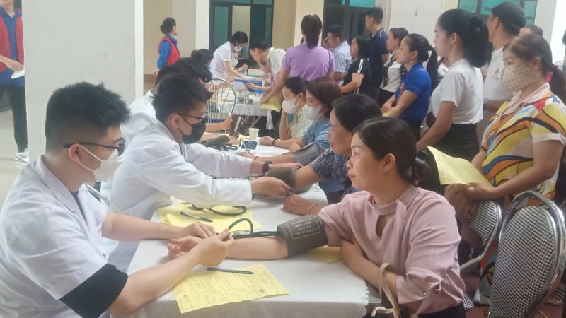 Bảo Thắng (Lào Cai): Ấm áp ngày hội hiến máu, 350 'giọt hồng' mang sự sống đến bệnh nhân nghèo