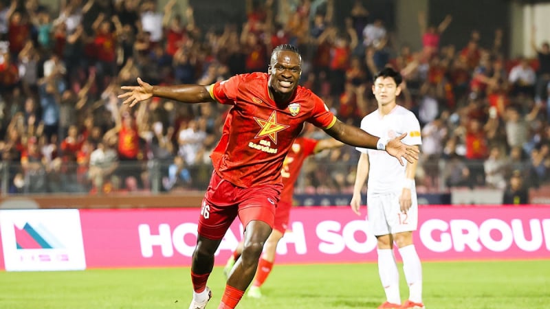 Ngoại binh Hồng Lĩnh Hà Tĩnh: Cao 1m85, góp công vào 7 bàn thắng sau 18 trận ở V.League