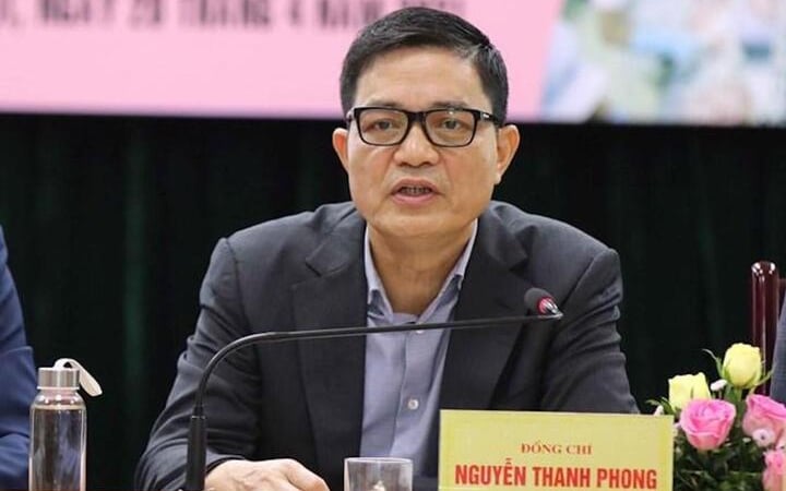Từ vụ bắt nguyên Cục trưởng ATTP: 'Pháp luật không thể đứng sau mỗi sự việc, để rồi truy cứu”