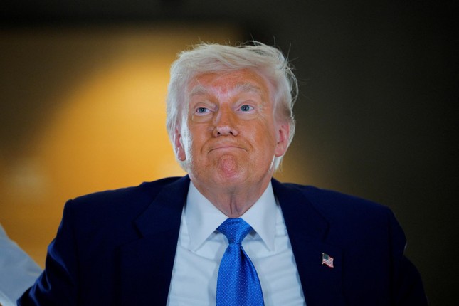 Ông Trump lại nhắm vào Taylor Swift
