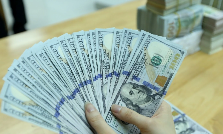 Giá USD hôm nay 23/5: Giảm không ngừng, tỷ giá 'chợ đen' bán ra giảm 50 VND/USD