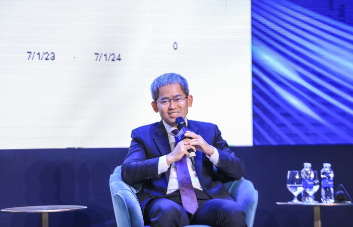 Tỷ giá trung tâm vượt 25.000 VND/USD, CEO OCB nói 'Ngân hàng Nhà nước đang ở thế rất khó'
