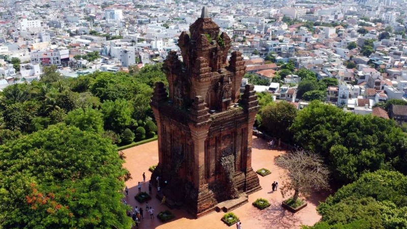 Đây, tháp Nhạn, ngôi tháp Champa ngàn năm đẹp như phim trước giờ Phú Yên sáp nhập tỉnh Đắk Lắk