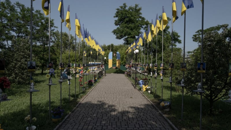 'Họ có thể tới trong 2 ngày nữa' – Thị trấn Ukraine run rẩy lo sợ quân Nga tràn tới tấn công