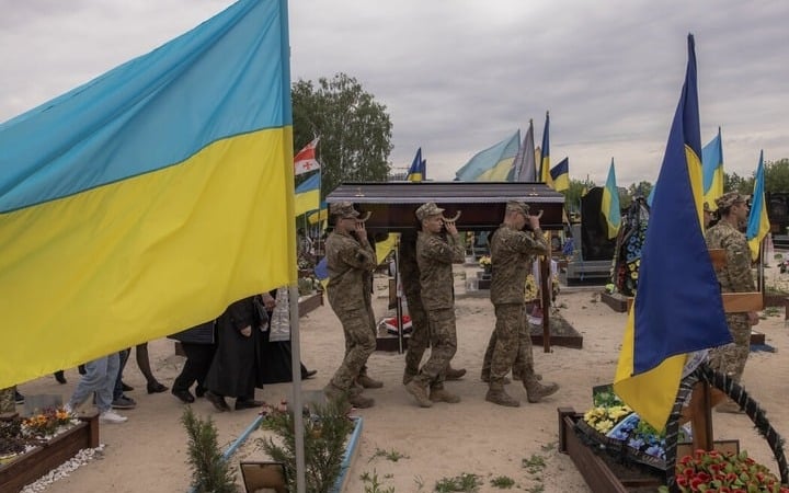 Chiến tranh Ukraine bóc trần sự bất lực của NATO