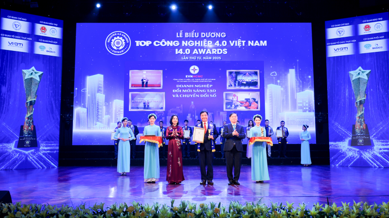 EVNHCMC được vinh danh Top Công nghiệp 4.0 Việt Nam năm 2025