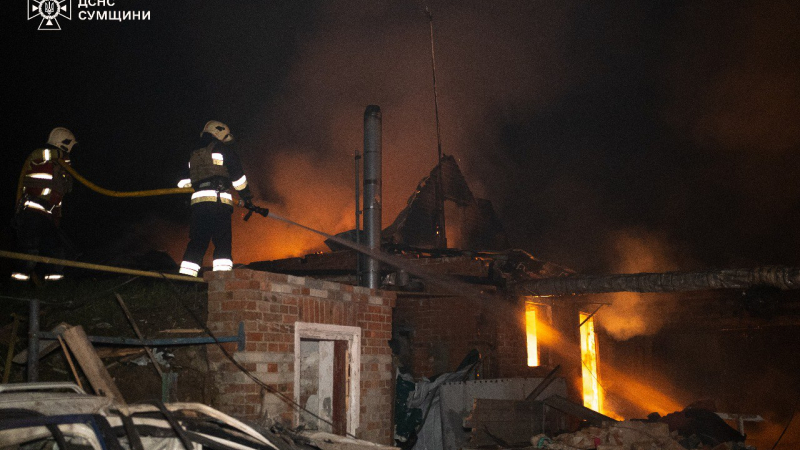 Sumy rực cháy, Kharkov rung chuyển: Ukraine oằn mình hứng đòn tấn công dồn dập từ bầy đàn 'UAV tử thần' Nga