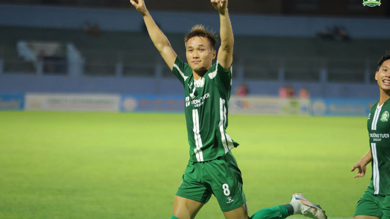 Lưu Tự Nhân - Vua phá lưới giải hạng Nhất Quốc gia 2024/2025: “Sát thủ” điển trai, khiến HLV Park Hang-seo gật gù