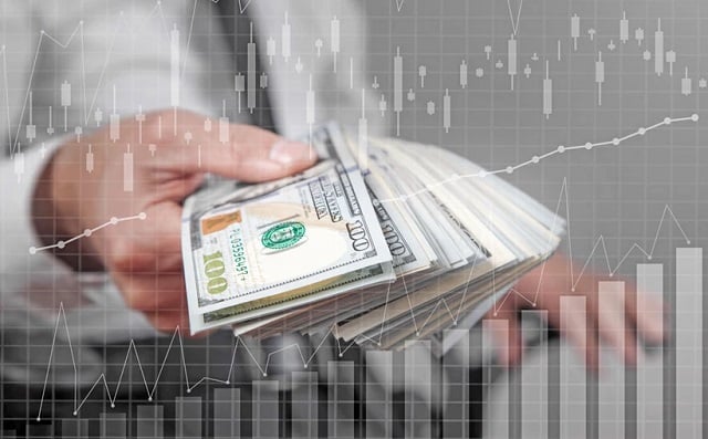 Giá USD hôm nay 13/7: Đồng USD đã thích nghi bão thuế quan, thời điểm vàng để mua vào?