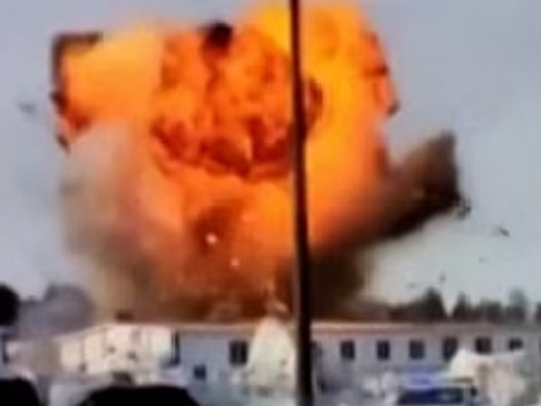 Ukraine đánh vào 'huyết mạch nhiên liệu' của Nga ở Rostov, quê hương ông Zelensky rung chuyển vì đòn tấn công dữ dội
