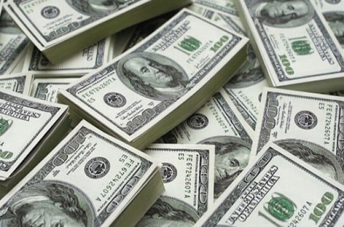 Giá USD hôm nay 22/8: Tỷ giá trong nước leo đỉnh mới