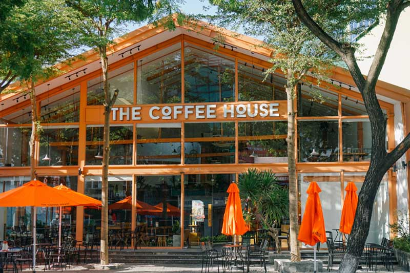 Chuyên gia F&B lý giải vì sao The Coffee House chịu bán mình cho Golden Gate  