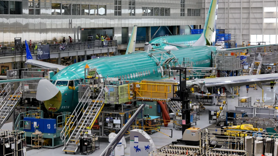 Tin sốc khi Trung Quốc ngừng tiếp nhận máy bay Boeing do cuộc chiến thuế quan, cổ phiếu Boeing giảm