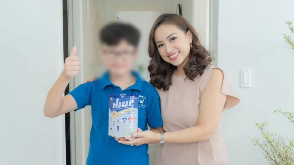 Phạt Vân Hugo là 70 triệu đồng, BTV Quang Minh 37,5 triệu vì quảng cáo sữa sai sự thật 