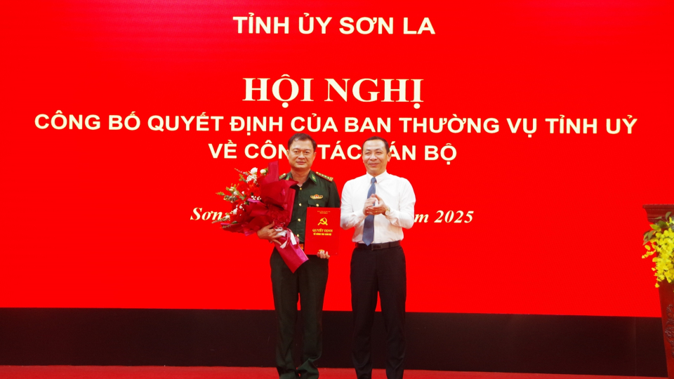 Công bố quyết định về công tác cán bộ tại Bộ đội Biên phòng tỉnh Sơn La