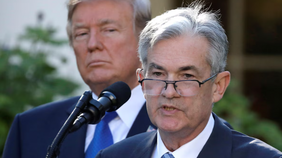 Ông Trump quay xe: Rút lại lời đe dọa sa thải Chủ tịch FED, tuyên bố thuế quan với Trung Quốc giảm đáng kể