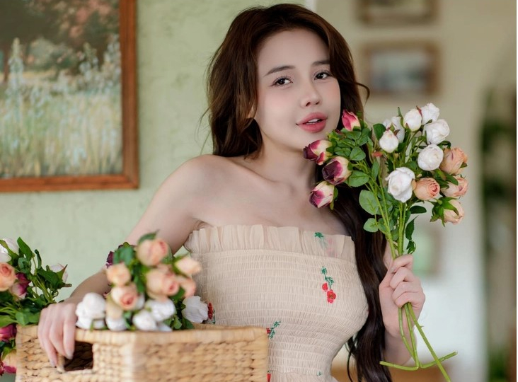 DJ Ngân 98 và cơn “sốt – rét” mang tên thực phẩm giảm cân cấp tốc