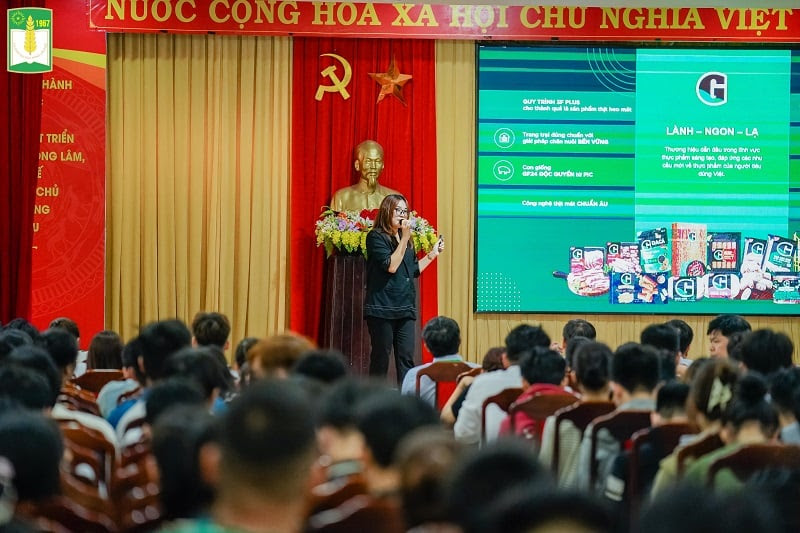 Doanh nghiệp tuyển dụng hơn 2.700 lao động tại Ngày hội việc làm của Trường Đại học Nông lâm Huế