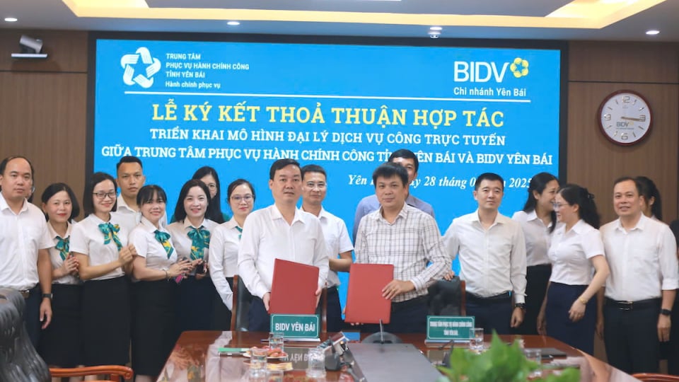 Trung tâm Phục vụ hành chính công hợp tác với BIDV về dịch vụ công  trực tuyến tại Yên Bái
