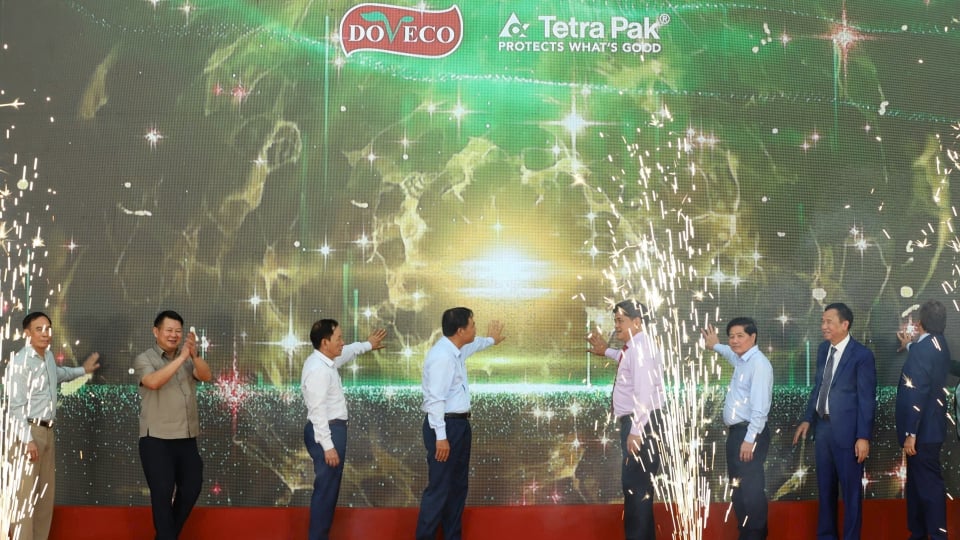 Khánh thành dây chuyền đồ hộp giấy dành cho rau quả